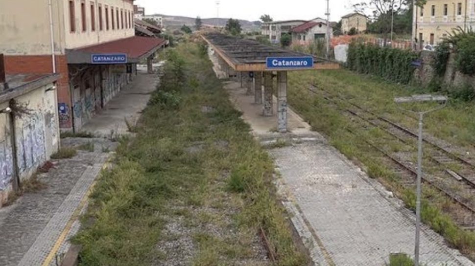 stazione-abbandonata-catanzaro