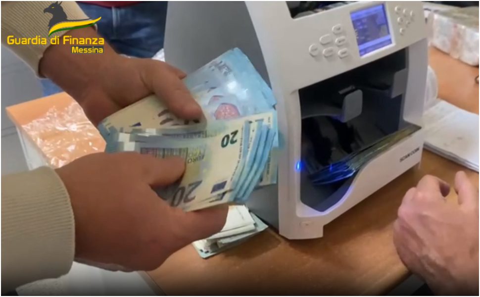 600 mila euro messina villa