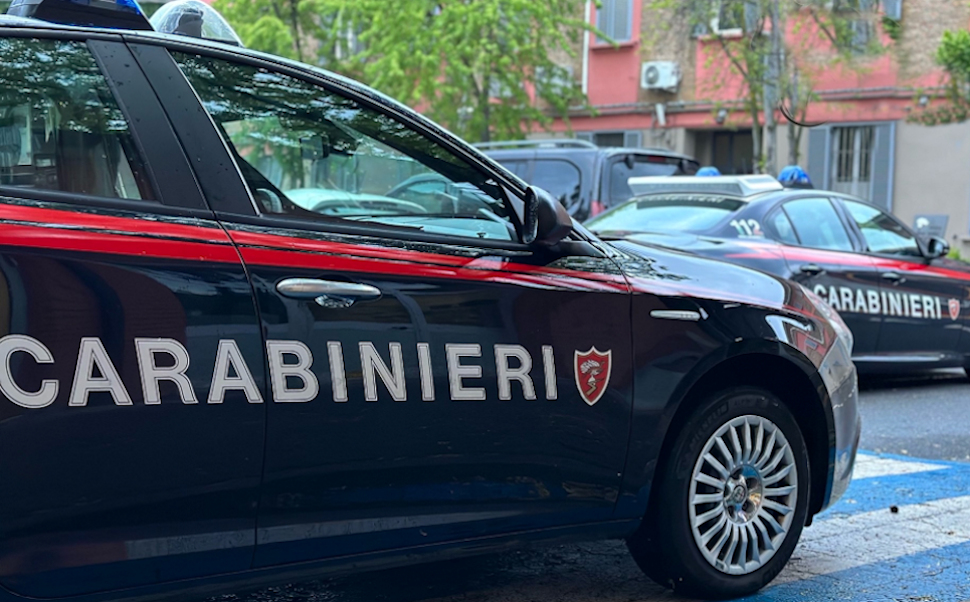 Carabinieri auto