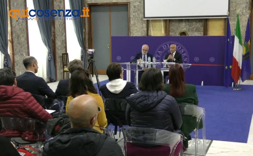 Caruso favorevole alla fusione con Rende e Castrolibero «contesto il metodo. Il nome? Cosenza» 1 Caruso città unica 3