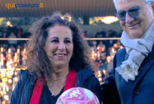 Cosenza è un derby amaro. Il Catanzaro fa festa con le reti di Iemmello e Biasci 65 Catanzaro Cosenza 01