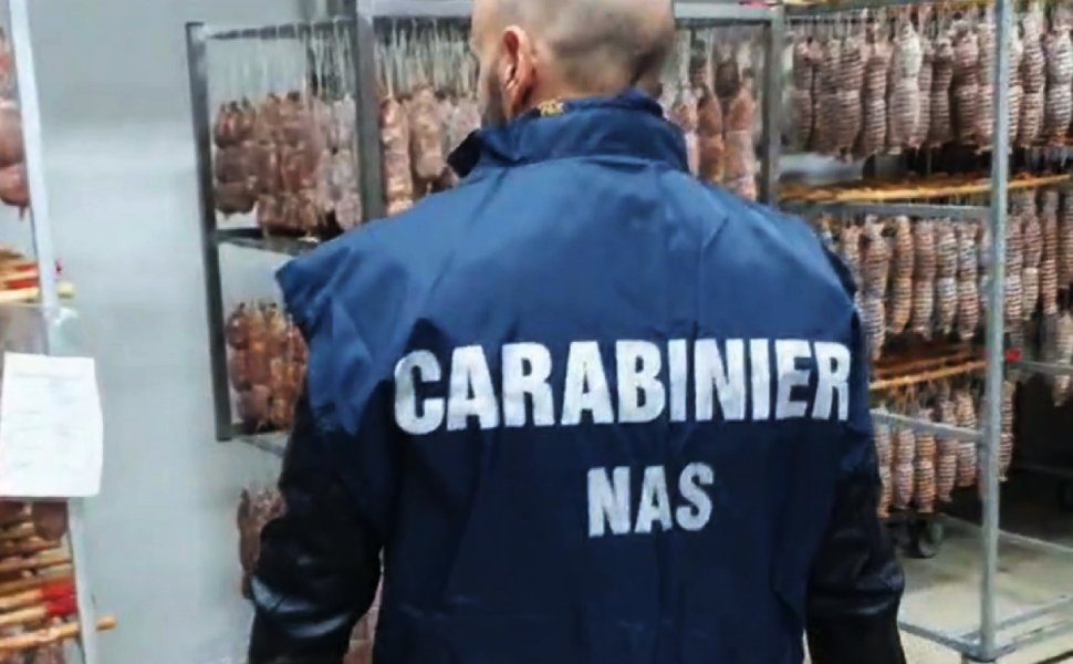 Nas sequestro carne e salumi 01