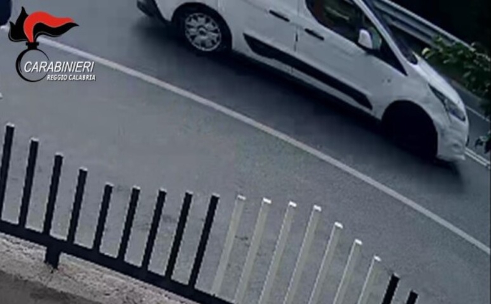 carabinieri_auto-investe-scooter