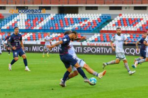 Voca e Tutino ridanno il sorriso al Cosenza. Reggiana battuta 2 a 0, tra due settimane il derby 64 cosenza reggiana 06