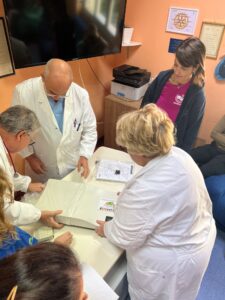 Una Bilancia neonatale donata all'Annunziata dalle famiglie 'L'isola che non c'era' 52 isola che non cera01