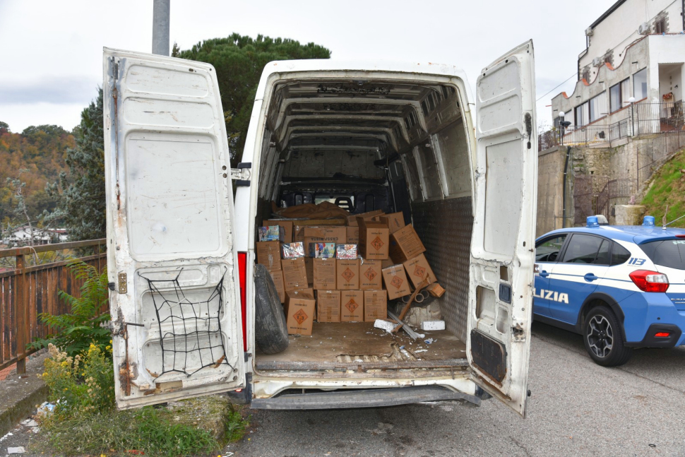 Polizia Cosenza fuochi pirotecnici vietati