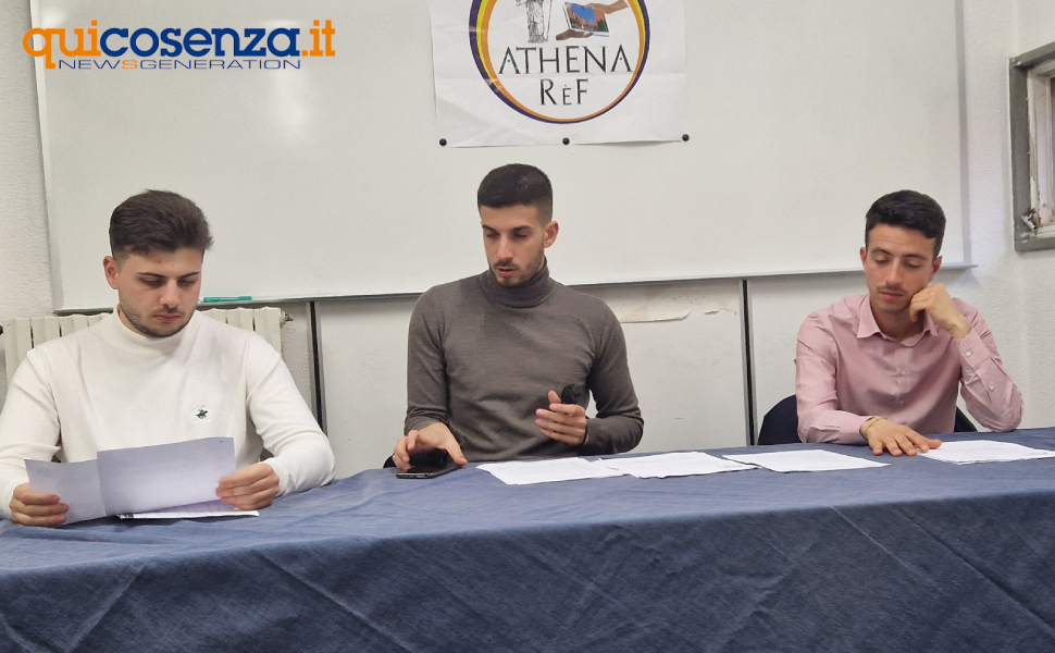 Centro residenziale svilito e socialità all'osso: «Leone si prenda la responsabilità su nomina prorettore» 56 conferenza stampa athena ref 03