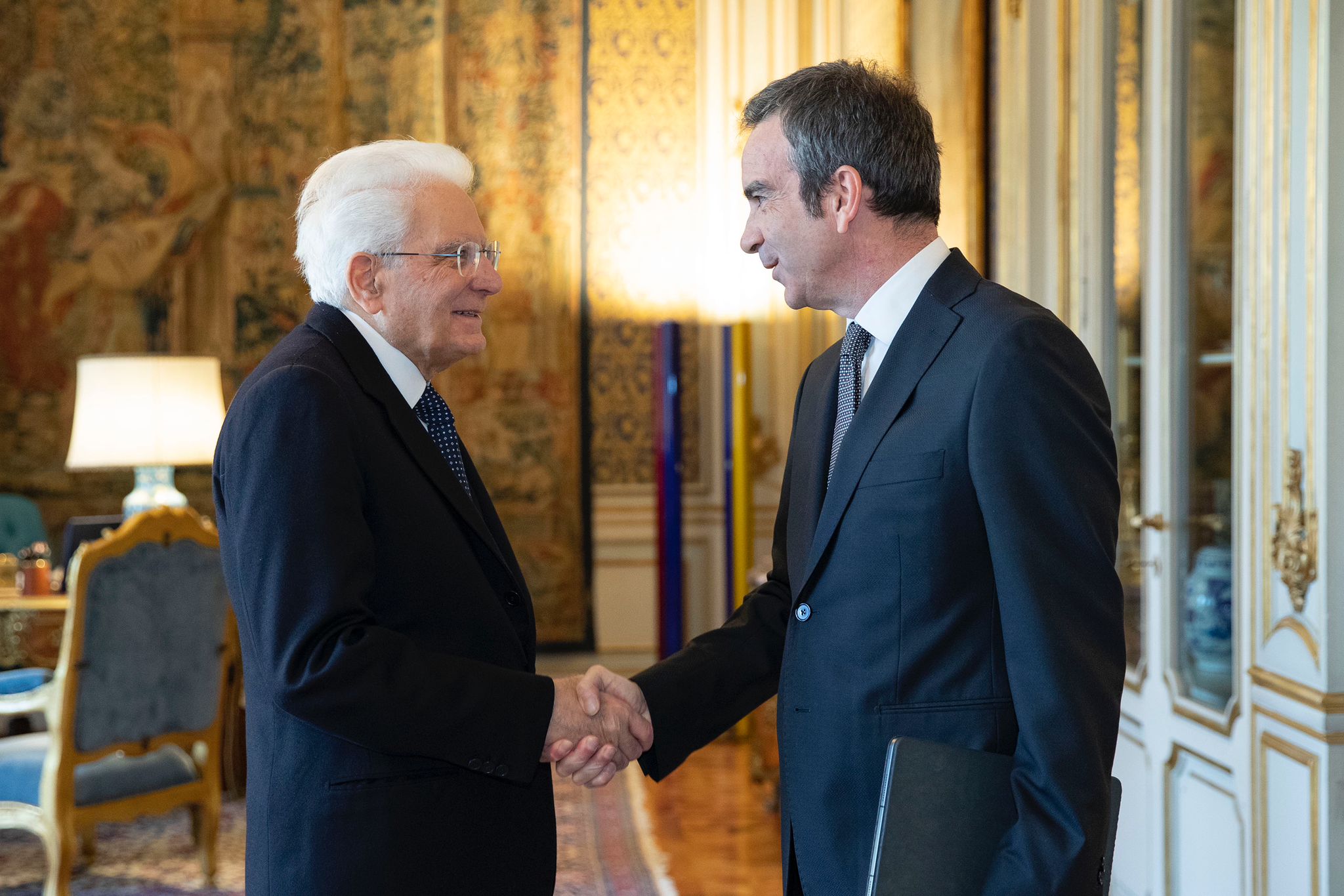 mattarella occhiuto 2