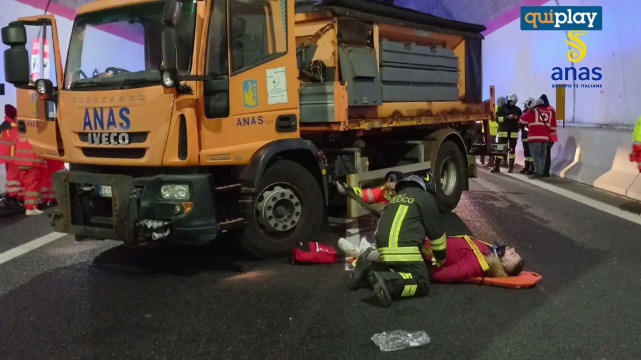 Esercitazione a Rende, simulato un incendio in galleria sulla A2 - VIDEO 86