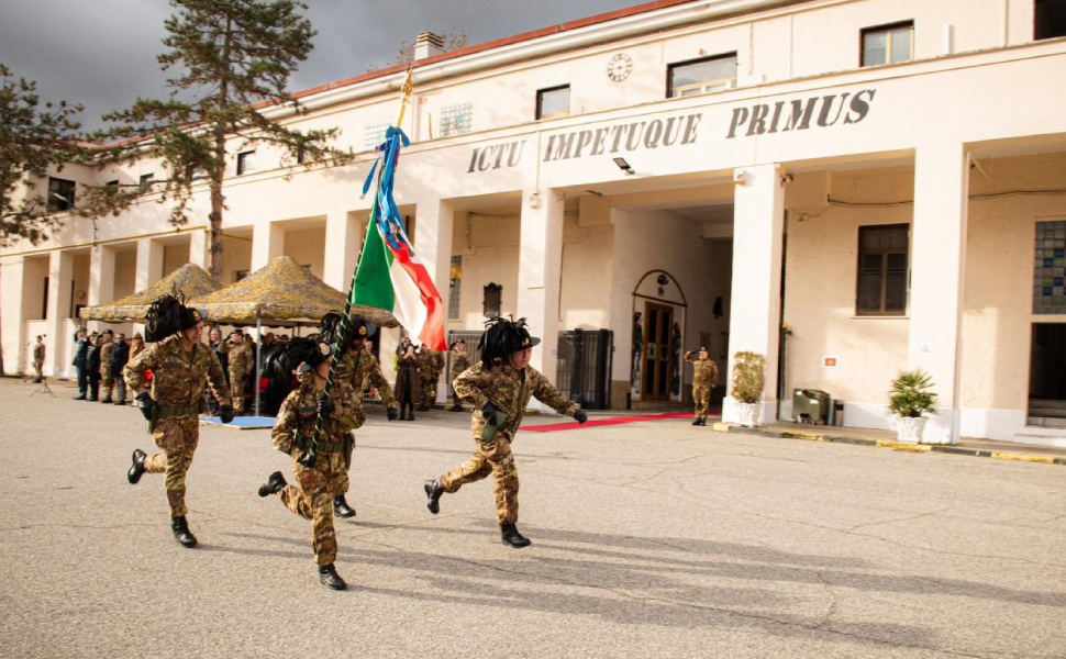 Cosenza prefetto e sindaco salutano il 1 Reggimento Bersaglieri