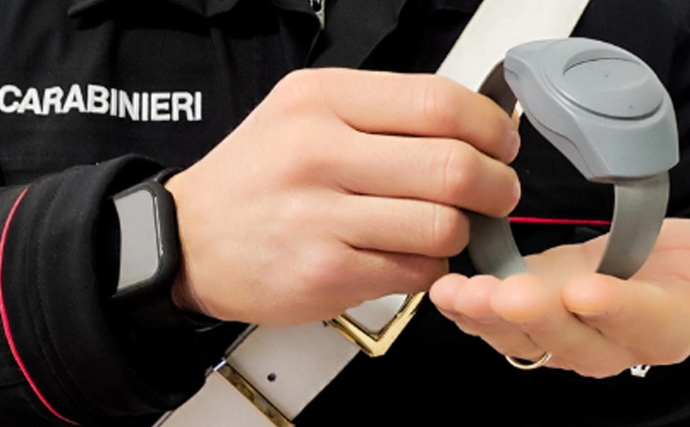 braccialetto elettronico - carabinieri