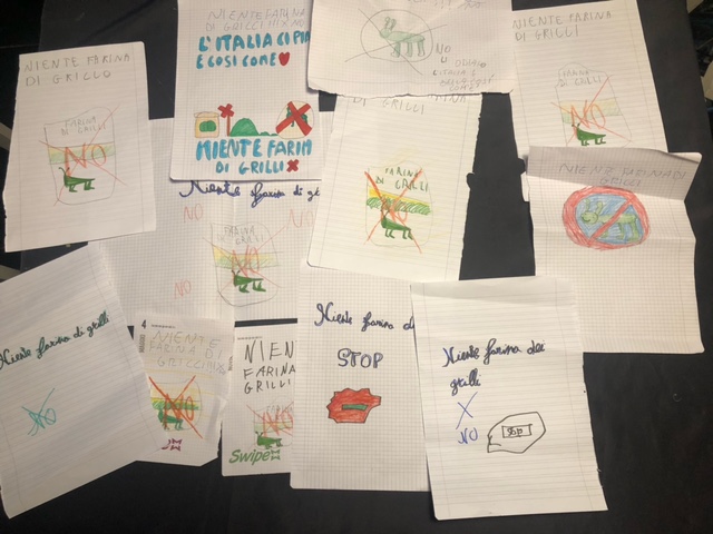 disegno bimbo proteste agricoltura