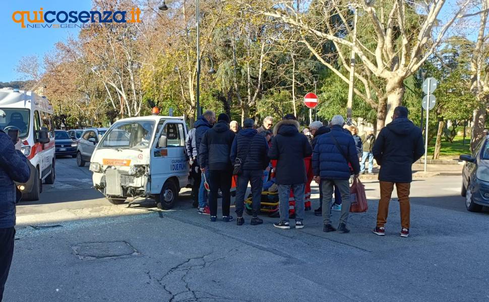 incidente corso umberto 04