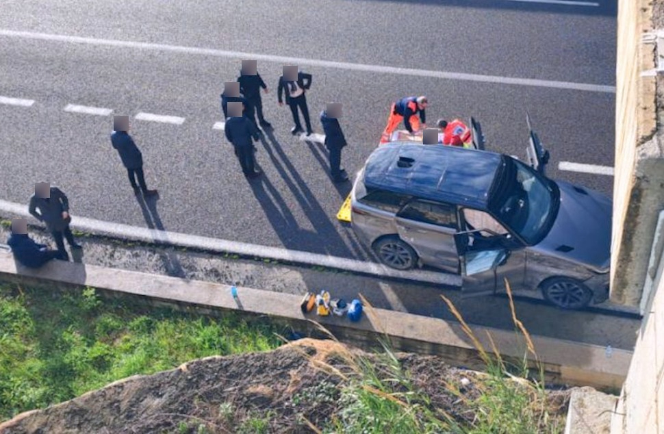 Incidente all'auto con il governatore Occhiuto, l'assistente operata alla testa 51 incidente occhiuto