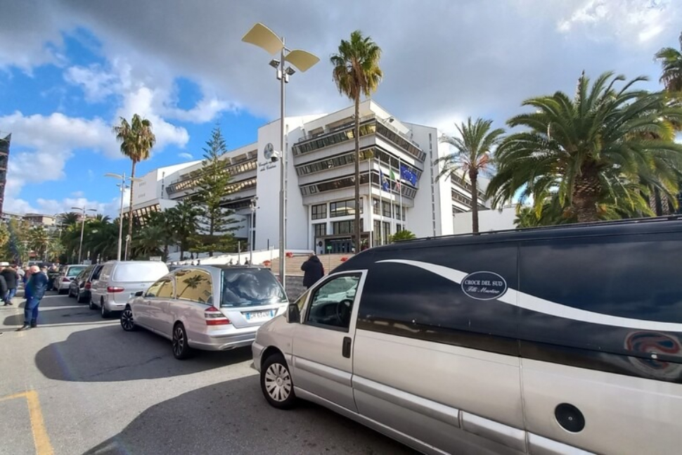 84104379 bd02 4b76 9abb c48b1acc1a6c 1