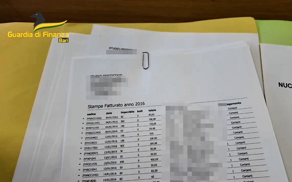 Dentisti guardia di finanza_03