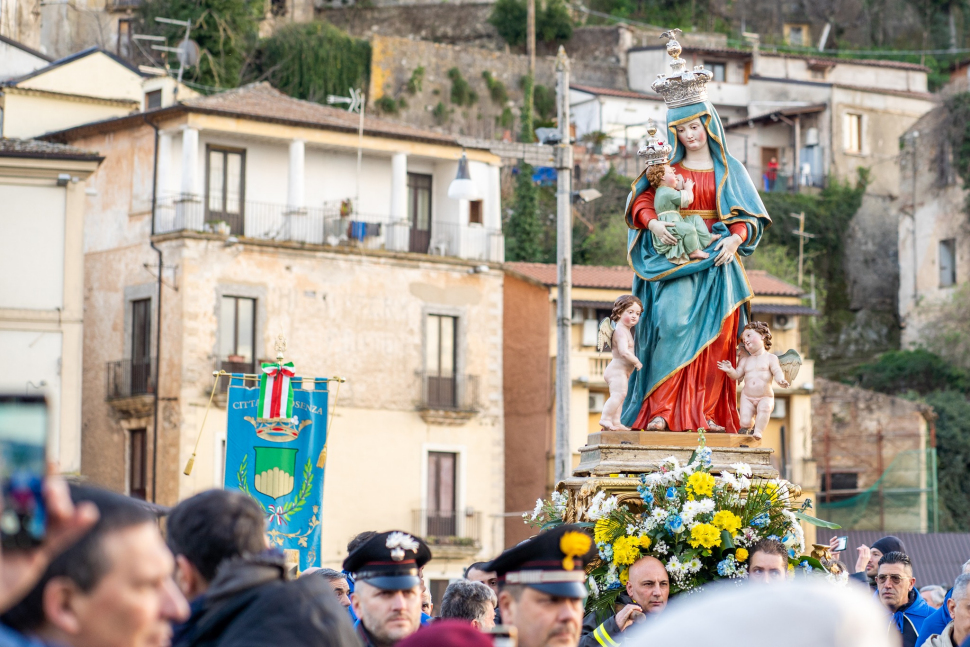 MAdonna del Pilerio procession2