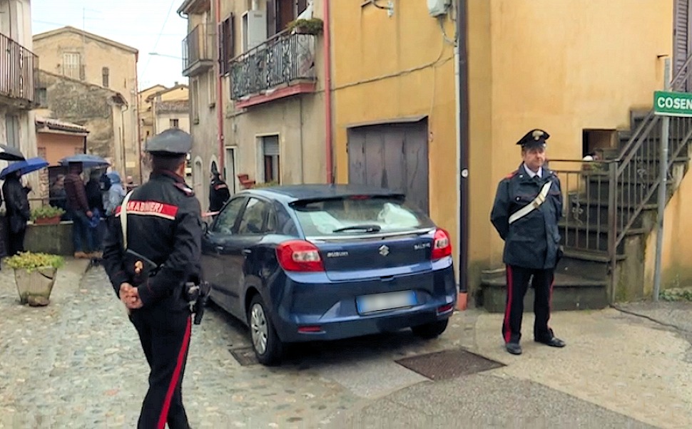 Mangone assistente polizia penitenziario (3)