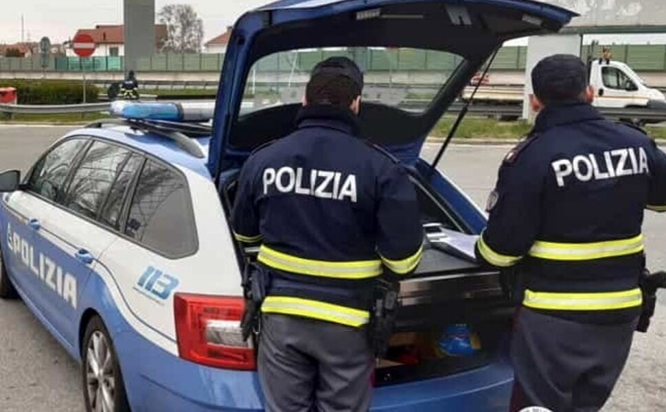 controlli-polizia-stradale area servizio