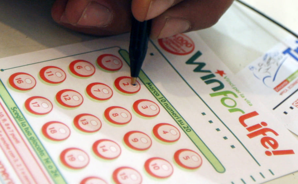 Calabria fortunata: gioca un euro al Win for Life, vince una rendita da 3mila euro al mese per 20 anni 53 win for life