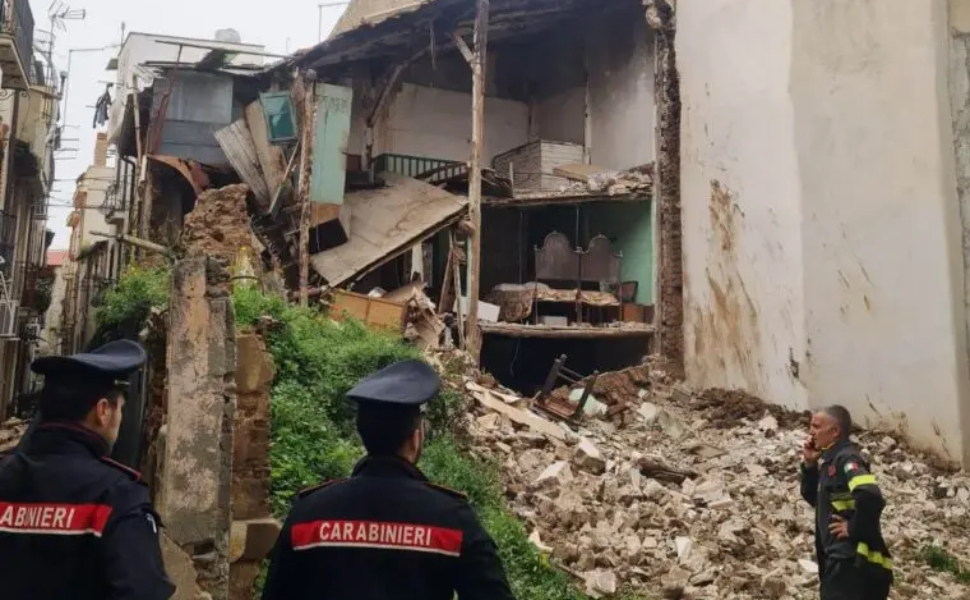 Scilla crollo-palazzina