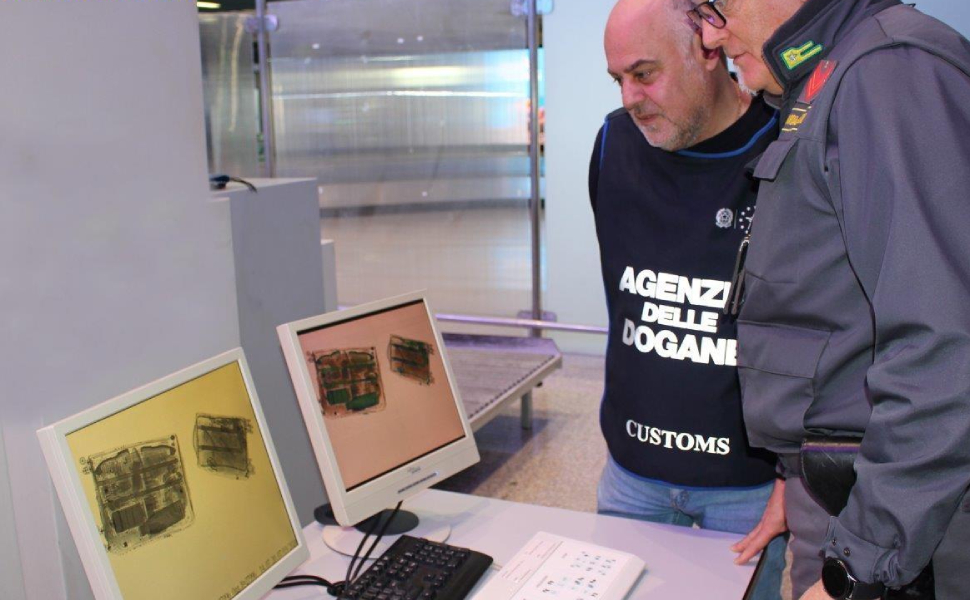 controllo aeroporto lamezia agenzia monopoli e finanza