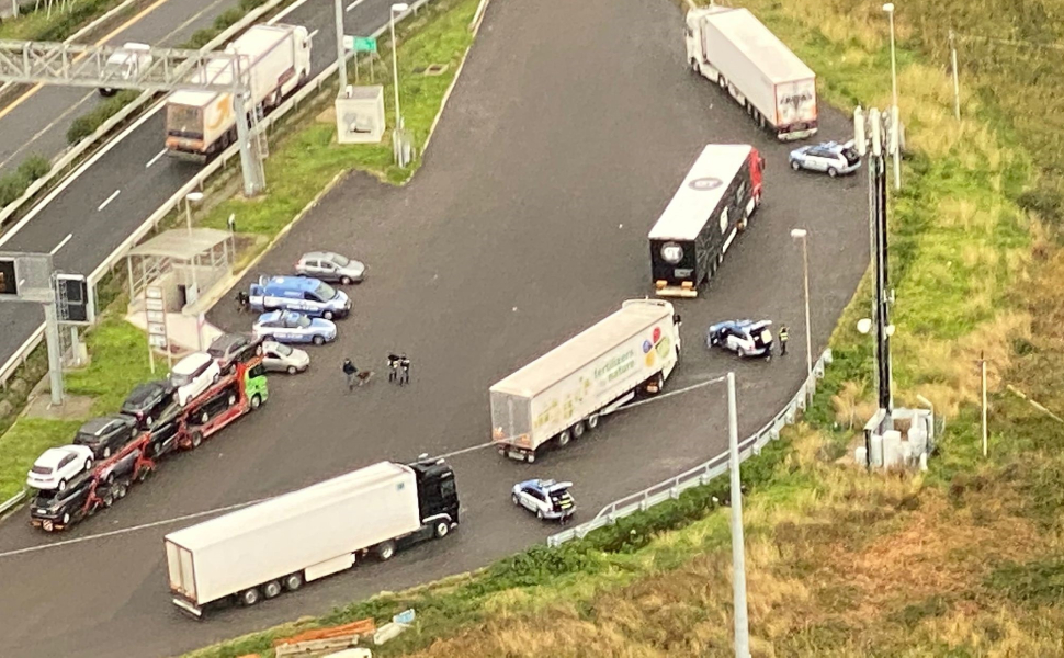 controllo mezzi pesanti polizia stradale