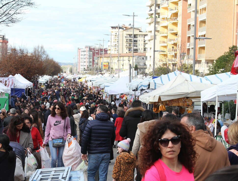 "Facce da Fiera”: volti, colori e immagini dell'evento più amato dai cosentini - FOTO 60 fiera68
