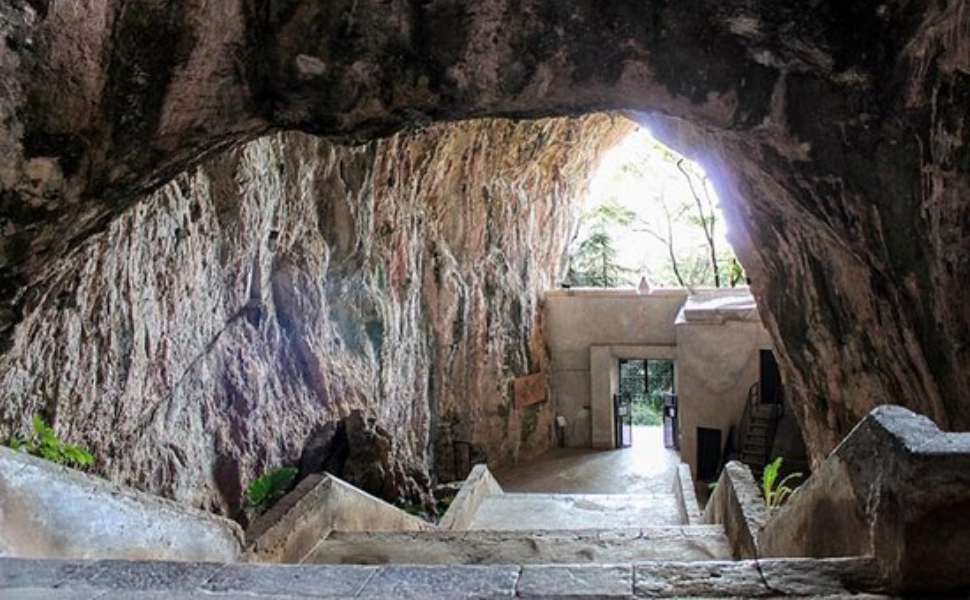 santuario-della-Grotta-Praia-a-Mare.