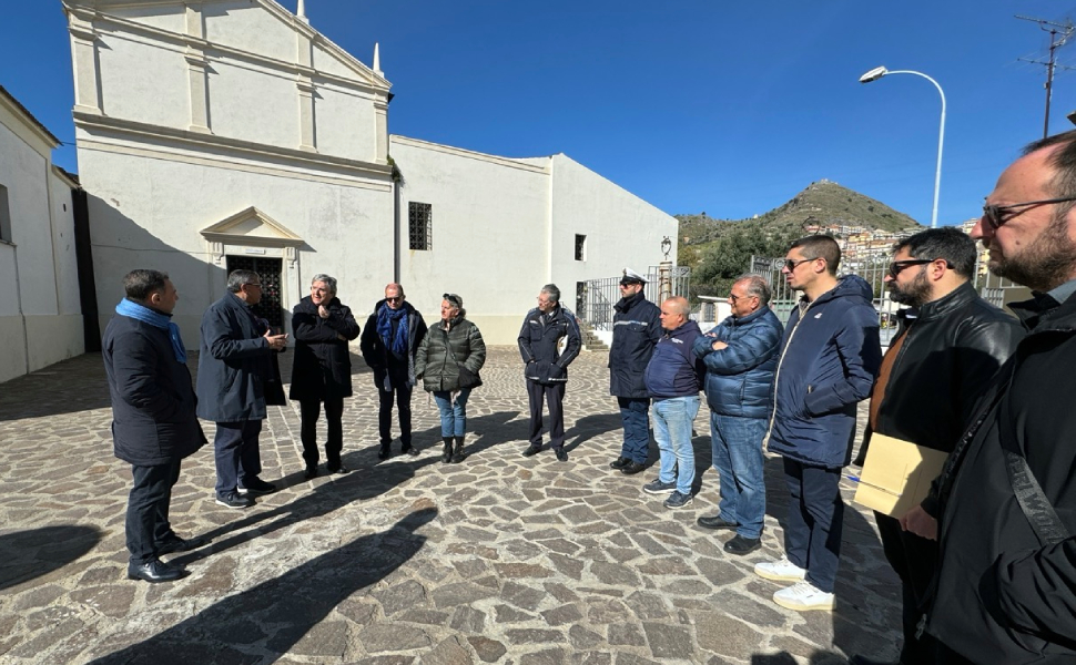 sopralluogo cimitero cassano ionio 01