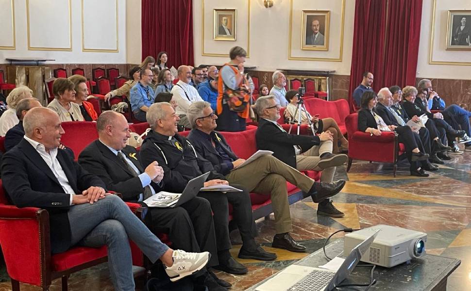 Sanità: Caruso «Occhiuto ha eretto il "muro del silenzio", noi chiediamo e lui non risponde» 51 Caruso alla De Maria