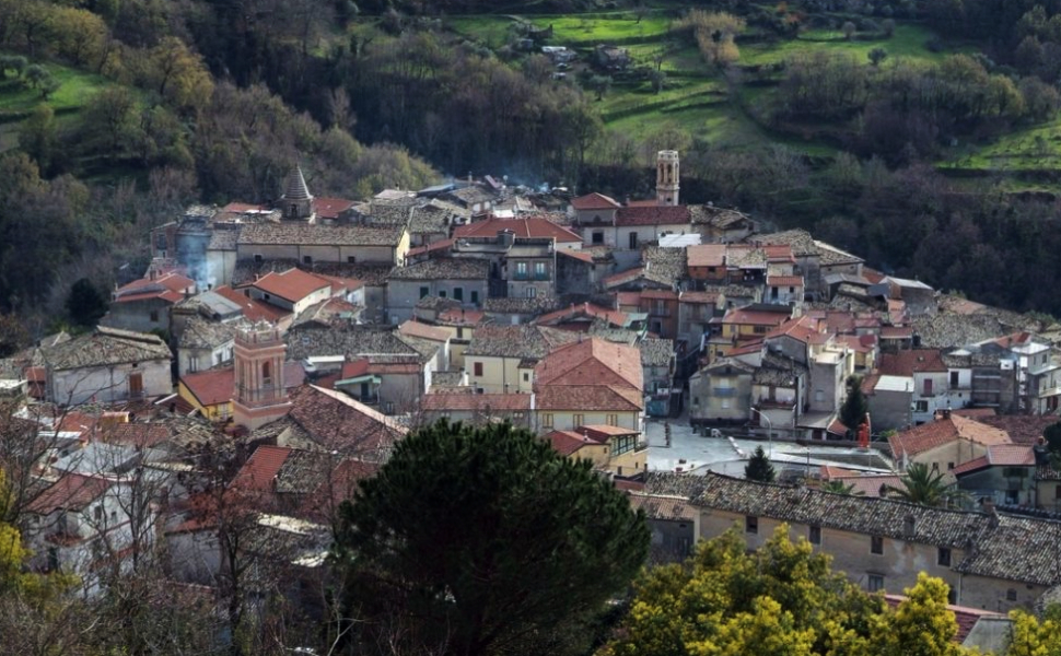 Lago Cs panorama