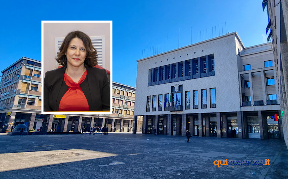 Cosenza, dipendendenti comunali nel limbo delle categorie 'inferiori': «ora riconoscimenti adeguati» 51 Palazzo-dei-Bruzi-Comune-di-Cosenza_Concetta-di-Paola