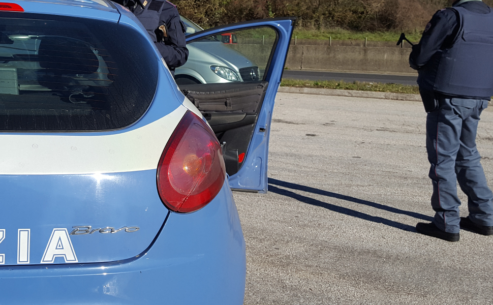 posto-di-blocco polizia