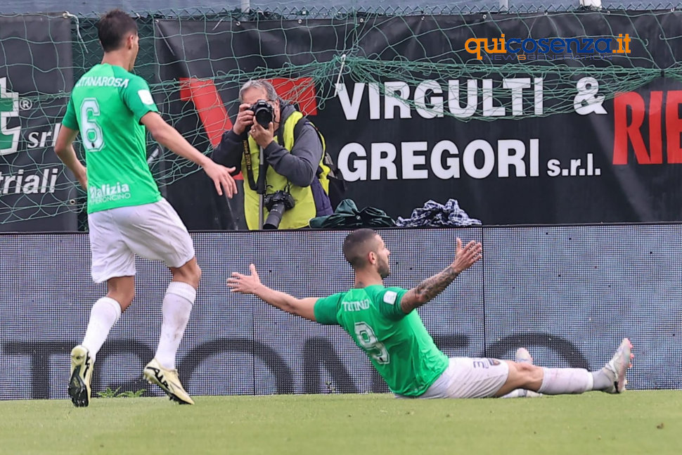 Eurogoal di Tutino, Ascoli battuto 1 a 0. Cosenza con la salvezza in tasca e un pensiero ai play-off 65 Ascoli Cosenza Tutino