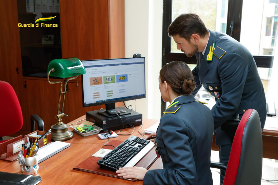 Guardia di Finanza controlli erario truffa