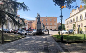 Sopralluogo del sindaco nella Villa Vecchia di Cosenza, verso la conclusione dei lavori nel 'polmone verde' della città 52 Villa Vecchia ingresso_1