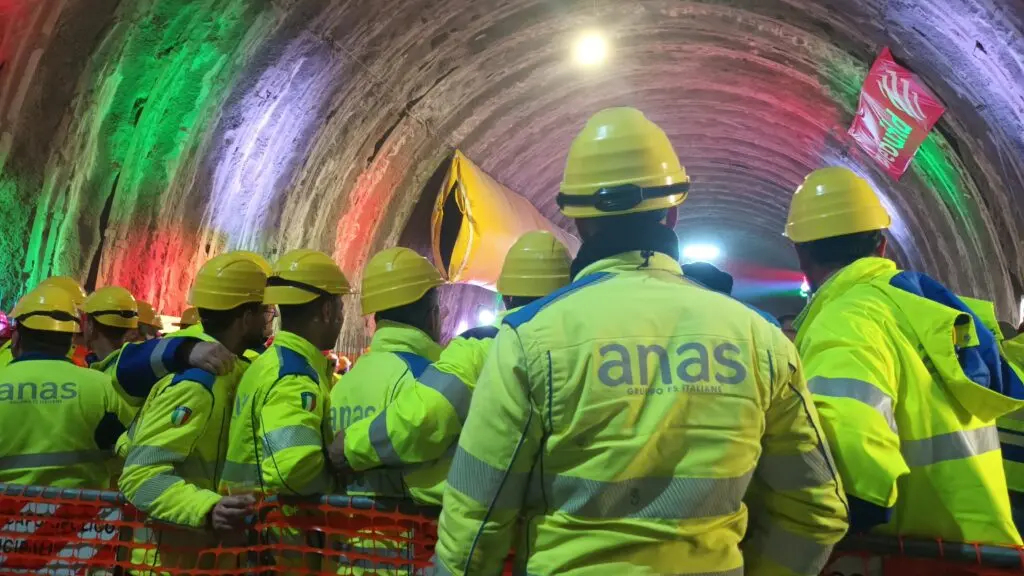 Anas Galleria Roseto 1 Terzo megalotto 106