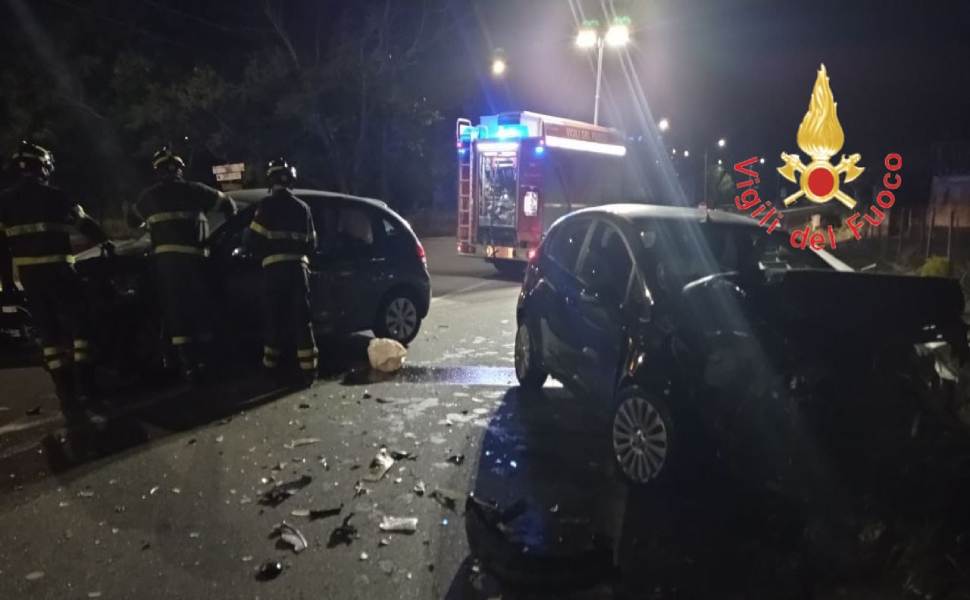 incidente viale magna grecia cz