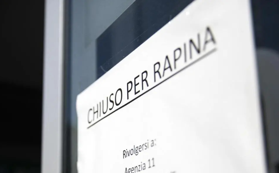 Banche: rapine in calo del 50% in Calabria nel 2023 53 rapina banca 2