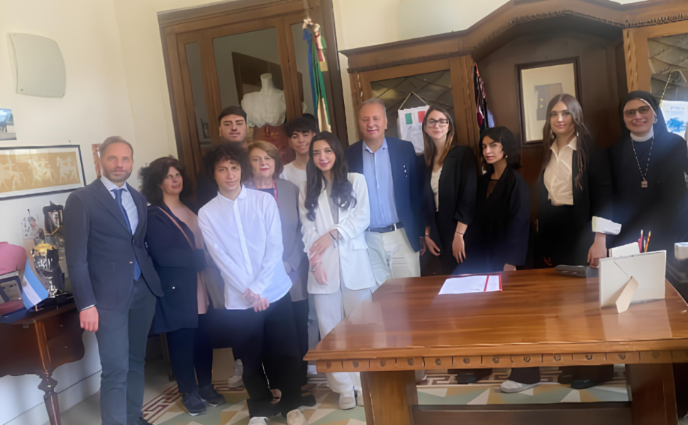 sindaco-Castrovillari_sportello-informativo