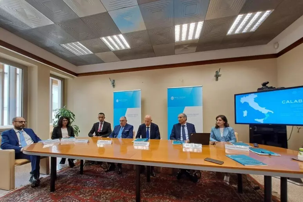 812d1cd65825ee6c6601f179c77e44c8