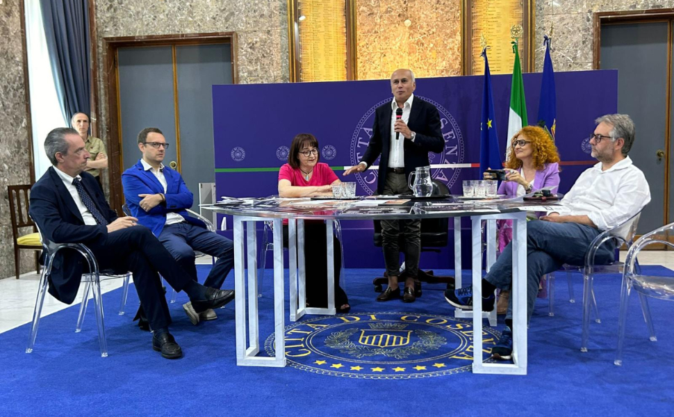 Sindaco-Franz-Caruso-con-Citrigno