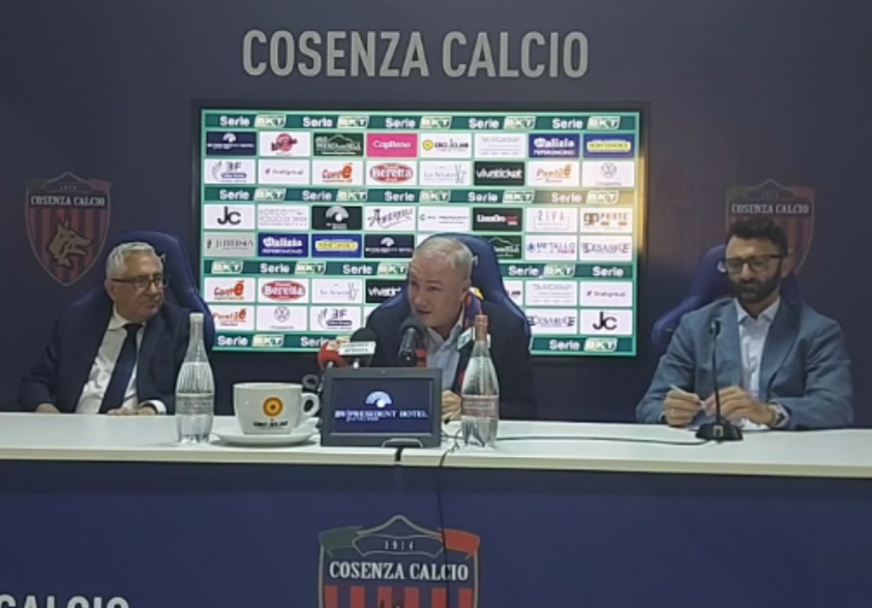 conferenza stampa 1