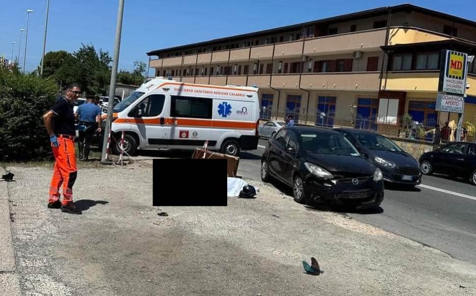 incidente mortale cropani 106
