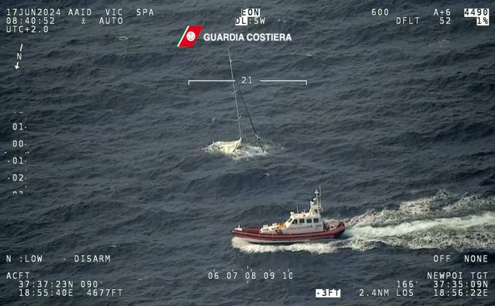 naufragio-largo-Roccella