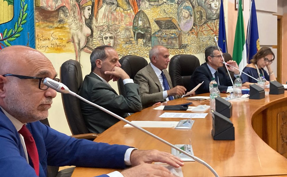 Cosenza, consiglio comunale approva Project Financing sui tributi «verso la digitalizzazione» 51 Consiglio comunale di Cosenza luglio 2024