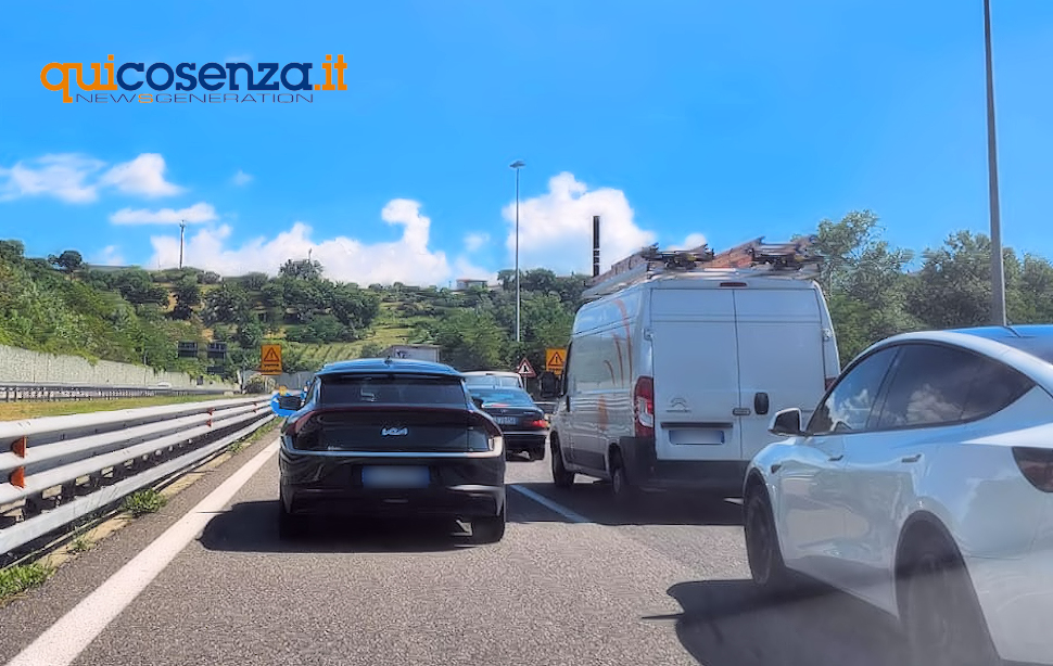 Cosenza A2 traffico code autostrada1