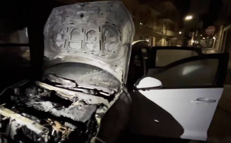 auto video calabria incendiata