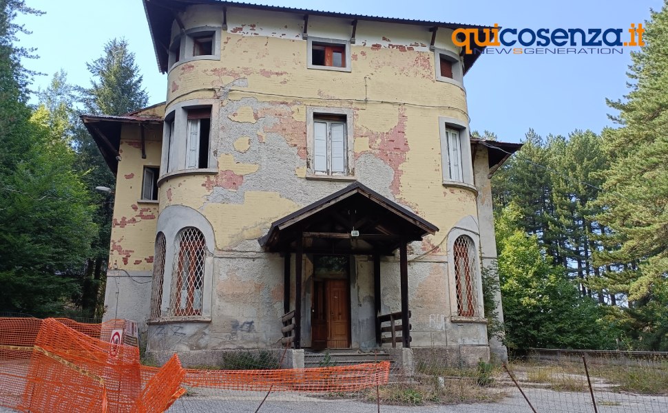 lavori mai iniziati colonia silana camigliatello 02